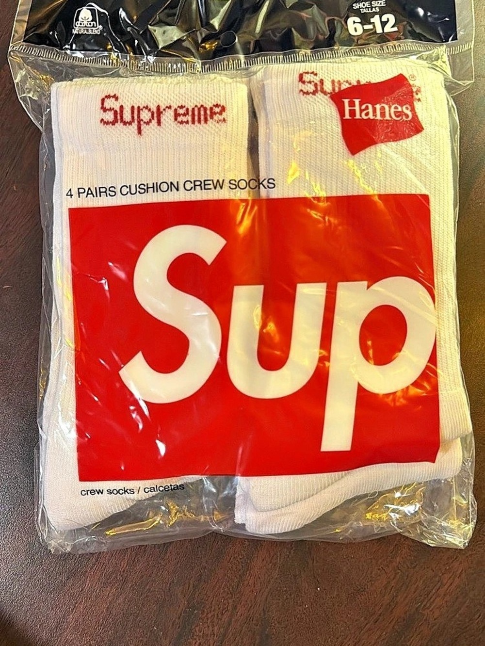 Supreme Hanes Crew Socks 4-Pack White & Red Men's 6-12